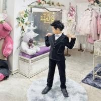 ราคา สูทเด็กผู้ชาย หน้าร้านอยู่รัชดา ลองได้ถ่ายรูปจากชุดจริง S100 เซ็ตสูท 5 ชิ้น สูทดำแต่งด้ายขาว เชิ้ตขาว มาพร้อมเสื้อกั๊ (17488860366)