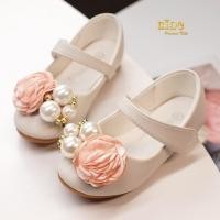 ราคา รองเท้าเด็กออกงาน มีหน้าร้านอยู่รัชดา ลองได้ เปลี่ยนได้ ถ่ายรูปเองจากสินค้าจริง H112สีครีม ประดับดอกไม้และมุกดูหวานมากๆ (23820427011)
