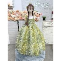 ราคา ชุดราตรีเด็ก หน้าร้านอยู่รัชดา ลองได้ถ่ายรูปเองจากชุดจริง W19110 สีเขียว กระโปรงยาว ไหล่เบี่ยง ติดดอกไม้ทั้งชุด (41701553510)