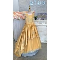 ราคา ชุดราตรีเด็ก หน้าร้านอยู่รัชดา ลองได้ถ่ายรูปเองจากชุดจริง W19017 สีทอง แขนสั้น ประดับ เกร็ดวิ้งๆ กระโปรงหน้ายาวหลังยา (29766497595)