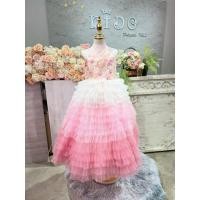 ราคา ชุดราตรีเด็ก ชุดเจ้าหญิง ชุดออกงานเด็ก หน้าร้านอยู่รัชดา W19198 สีชมพู กระโปรงยาว สายเดียว เล่นสี สวยหวาน (28387621119)