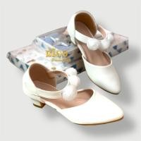 ราคา รองเท้าเด็ก หน้าร้านอยู่รัชดา ลองได้ H175สีขาว เปิดข้าง ประดับดอกไม้ตรงสายรัดรองเท้า สวยสุดเก๋ (27829714838)