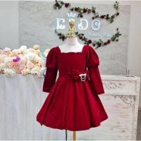 ราคา ชุดราตรีเด็ก หน้าร้านอยู่รัชดา ลองได้ถ่ายรูปจากชุดจริง W18868 สีแดงคอหยัก กระโปรงสั้น ประดับด้วยมุก แขนยาว น่ารักๆ (25757896521)