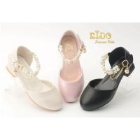 ราคา sรองเท้าเด็ก หน้าร้านอยู่รัชดา ลองได้ H180สีขาว สีชมพู เปิดข้าง ประดับห้อยมุกตรงสายรัดรองเท้า สวยสุดเก๋ (25292473402)