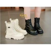 ราคา Sบูทเด็ก หน้าร้านอยู่รัชดา ลองได้ H166 สีดำ ขาว ด้านหน้าร้อยเชือกข้อสั้น แบบเท่ๆ (24292716260)