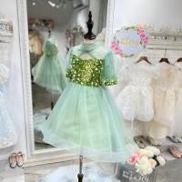 ราคา ชุดราตรีเด็ก หน้าร้านอยู่รัชดา ลองได้ถ่ายรูปจากชุดจริง W18596 สีเขียว กระโปรงหน้าสั้นหลังยาวซีทรู (16394678694)