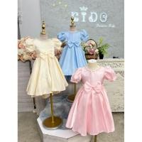 ราคา Sชุดราตรีเด็ก หน้าร้านอยู่รัชดา ลองได้ถ่ายรูปจากของจริง W19206 สีฟ้า ครีม ชมพู หน้าสั้นหลังยาว แขนตุ๊กตา สวยหวานมาก ค (41454585653)
