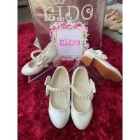 ราคา รองเท้าเด็ก หน้าร้านอยู่รัชดา ลองได้ H159 สีขาว สายรัดมุกติดโบว์ข้าง (29124808476)