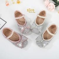 ราคา ssรองเท้าเด็ก หน้าร้านอยู่รัชดา ลองได้ H050 สีชมพู สีเงิน ประดับเพชรติดดาว ระยิบระยับ แต่งด้วยโบว์ติดเพชรซ้อน สายมุก (21629781968)