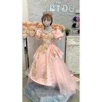 ราคา ชุดราตรีเด็ก หน้าร้านอยู่รัชดา ลองได้ถ่ายรูปจากชุดจริง W18719 สีโอรส ตกแต่งด้วยกลิตเตอร์ด้านหน้า แขนตุ๊กตากระโปรงหลังยาว (18883745717)