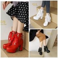 ราคา Sบูทเด็ก หน้าร้านอยู่รัชดา ลองได้ H179 สีขาว สีดำ ด้านหน้าคาดเข็มขัดข้อสั้น มีส้นสูงแบบเท่ๆ (27329732983)