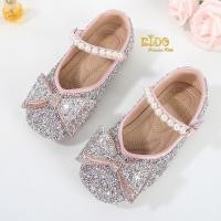 ราคา รองเท้าออกงานเด็ก หน้าร้านอยู่รัชดา ลองได้ H050สีชมพู ประดับเพชรติดดาว ระยิบระยับ แต่งด้วยโบว์ติดเพชรซ้อน สายมุก สวยน (20229778819)