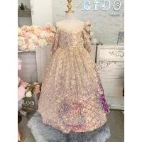 ราคา ชุดราตรีเด็ก หน้าร้านอยู่รัชดา ลองได้ถ่ายรูปจากชุดจริง W18622 สีทอง เปิดไหล่ ประดับเกร็ดทองวิ้งๆ (19982437954)