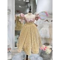 ราคา ชุดราตรีเด็ก หน้าร้านอยู่รัชดา ลองได้ถ่ายรูปเองจากชุดจริง W18583 สีทอง แขนตุ๊กตา กระโปรงยาว คอเหลี่ยมเกร็ดวิ้งทองสวยสง่า (18188838236)