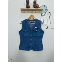 ราคา เสื้อยีนส์บาง แขนกุด ข38 22 ย1311 ดูภาพให้ชัดก่อนสั่ง มีรอยการใข้งานดูดีๆน๊า (41126134412)