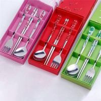 ราคา ช้อนส้อมสแตนเลสช้อนตะเกียบแบบพกพากล่องเก็บของประณีต เหมาะสําหรับมอบของขวัญให้เพื่อน (40368377370)