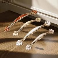 ราคา LETH Retro โบราณประตูตู้จับตู้ครัวดึงตู้ลิ้นชักลูกบิดอลูมิเนียมอัลลอยด์เฟอร์นิเจอร์จับฮาร์ดแวร์ Vary (52351344824)