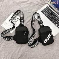 ราคา ROWL กระเป๋าสะพายไหล่ผู้ชาย ผ้าไนลอน Crossbody กระเป๋าเป้สะพายหลังขนาดเล็ก INS แนวโน้มกันน้ําทนทาน Square Messenger กระเป๋าผู้ชายผู้หญิง (40525843401)
