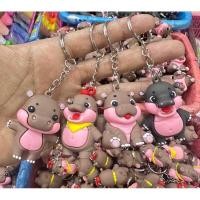 ราคา พร้อมส่ง พวงกุญแจหมูเด้ง moo deng hippo 1 4 12ชิ้น หมูเด้ง สุดฮอต จี้กระเป๋า พวงกุญแจ ฮิปโป (25590883512)