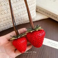 ราคา สร้อยคอมุคสตรอเบอร์รี่เรซิน สร้อยคอน่ารัก เพิ่มสไตล์แฟชั่น (40320736854)