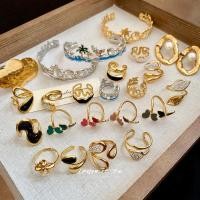 ราคา ชุดเครื่องประดับสแตนเลสปลาดาว พร้อมต่างหู สร้อยข้อมือ และแหวนปลาโลมาแบบพิเศษ (43010037548)