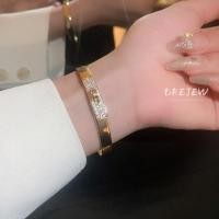 ราคา DREJEW สร้อยข้อมือทอง 18K ประดับเพทาย หรูหรา เครื่องประดับแฟชั่น (23180938917)