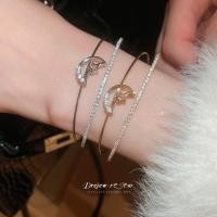 ราคา กำไลข้อมือเปิดสองชั้นแบบเพทายดวงจันทร์ สำหรับแฟชั่น (40672752901)