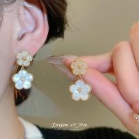 ราคา ต่างหูเพชร 18K ทองแท้ชุบทอง สไตล์ประณีต พร้อมลายเพทายห้ากลีบ ระดับไฮเอนด์ (55950131326)