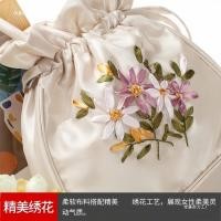 ราคา กระเป๋าปักมือสำหรับผู้ใหญ่ สไตล์ชาติพันธุ์ พร้อมช่องใส่มือถือ (42023601596)