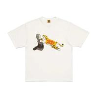 ราคา Human MADA X KAWS ตุ๊กตาหุ่นเสือร่วมมือพร้อมเสื้อยืดแขนสั้นคอกลมผ้าฝ้าย 100 พิมพ์ลายตัวอักษร ฤดูร้อน 1016 (26514138023)