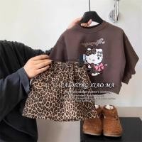 ราคา เด็กแฟชั่นสูทสาวการ์ตูนพิมพ์แขนยาวด้านบน กระโปรงพิมพ์ลายเสือดาวทารกสองชิ้นเสื้อผ้าเด็กเกาหลี (40653678381)