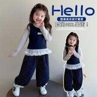 ราคา ชุดสูทแฟชั่นฤดูใบไม้ร่วงสำหรับเด็กสาว รวมเสื้อกั๊กลายลูกไม้แขนยาว เสื้อยืดและกางเกงลายจุด ชุดลำลองสามชิ้น (41115494477)