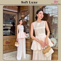 ราคา Soft Luxe Set ชุดเซ็ต 2 ชิ้น เสื้อแขนกุดตัวสวยทรงดี คอกลมสวย ท่อนเอวแต่งระบาย มาเข้าชุดพร้อมกับกางเกงขายาวตัวสวย ทั้งชุด (40704000445)