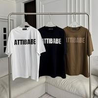 ราคา เสื้อยืดชาย ผ้าคอตตอน 100 ใส่สบาย เสื้อยืดโอเวอร์ไซส์ ลาย ATTIBABE แฟชั่น ไม่หด สกรีนลาย สไตล์สตรีท (43916441186)
