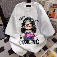 ราคา YOUNG T ผู้หญิง เสื้อยืด oversize เสื้อหวานๆ เกาหลี โคตรนุ่ม ผ้าคอตตอน ลาย COOKINC Girl สินค้าใหม่ 2025 (49750311234)