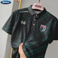 ราคา เสื้อโปโลทีมชาติไทยสำหรับผู้ชาย หลากสี แขนสั้น ระบายอากาศเย็นสบาย เสื้อโปโลสีดำ (41025991808)
