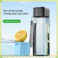 ราคา youngtime ขวดน้ำทรงสี่เหลี่ยมเรียบง่าย 500 มล พกพาสะดวก แก้วน้ำพลาสติกใส ทนความร้อน ป้องกันการรั่วซึม ขวดน้ำกีฬาแบบใส youngtime (43658284717)