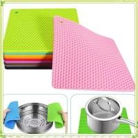 ราคา youngtime แผ่นรองแก้วซิลิโคนทนความร้อน แผ่นรองชาม แผ่นรองหม้อสี่เหลี่ยมกันลื่น อุปกรณ์ครัว youngtime (40660701871)