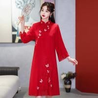 ราคา ชุดเดรสกี่เพ้า ปักลาย สไตล์จีนย้อนยุค สีแดง แบบดั้งเดิม แฟชั่นสําหรับสตรี (25046824722)