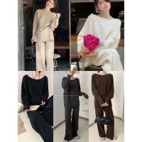 ราคา Shoulder Knit Set เซ็ตไหมพรมเสื้อปาดไหล่แขนจั้มกระดุมแขน (27541908441)