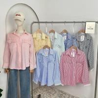 ราคา cotton shirt เสื้อเชิ้ตแขนยาวคอตตอน ริ้วปักกระเป๋าโบว์งานแขนลูกไม้ (44370452650)