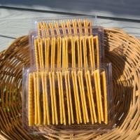 ราคา ขนมปังชีสเชคสับปะรดของแท้จากปราณบุรีกล่องเล็ก 10 ชิ้น (28165455868)