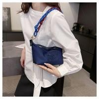 ราคา กระเป๋าทรงกระบอกวินเทจ กระเป๋าสะพายข้างผู้หญิง กระเป๋าถือใต้แขน แฟชั่นใหม่ กระเป๋าสะพายไหล่ที่หลากหลาย (42200994373)