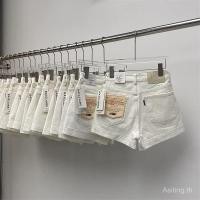 ราคา ยีนส์ผู้หญิง 2025 กางเกงขาสั้นขากว้างบาง ยืดหยุ่น เอวสูง กระชับสัดส่วน สีขาว แบบแยก A Line กางเกงฮอต (26237252025)