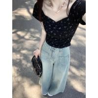 ราคา ที เชิ้ตแขนสั้นคอเหลี่ยมลายดอกไม้สำหรับผู้หญิง ฤดูร้อน 2025 ผ้าฝ้ายบริสุทธิ์ ทรงเข้ารูป สั้น หวานและเผ็ด เสื้อสำหรับผู้หญิง (27787676168)