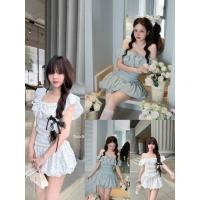 ราคา GOODLUCKSHOP GLS 59249 เดรสเปิดไหล่ ด้านหลังสม็อค กระโปรงทรงบอลลูน ดีเทลงานน่ารักๆ (40872165212)