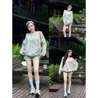 ราคา GOODLUCKSHOP GLS 47007 เซตแขนยาว ดีเทลลูกเล่นเก๋ๆ แขนยาวเปิดไหล่ไขว์หน้ากับกางเกงขาสั้นทรงสปอร์ต (51500370329)