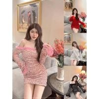 ราคา GOODLUCKSHOP GLS 1530 เดรสทรงเปิดไหล่ ซิปหลัง แต่งขนนกฟูๆช่วงไหล่กับปลายแขน งานมีซับในทั้งชุดนะคะ ผ้ายืดกำมะหยี่ (27115391057)