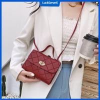 ราคา กระเป๋าสะพายข้างผู้หญิง กระเป๋าสะพายข้างทรงสี่เหลี่ยมขนมเปียกปูนทรงเรขาคณิต ขนาดเล็ก ใส่เครื่องสำอางและโทรศัพท์มือถือได้ LuckServeX (27581292360)