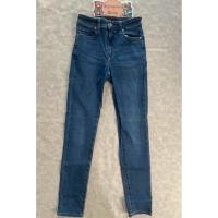 ราคา กางเกงยีนส์ขายาวทรงสกินนี่มือสอง สีน้ำเงิน Size S แบรนด์ Uniqlo Jean ของแท้ สภาพ 90 (40772803197)